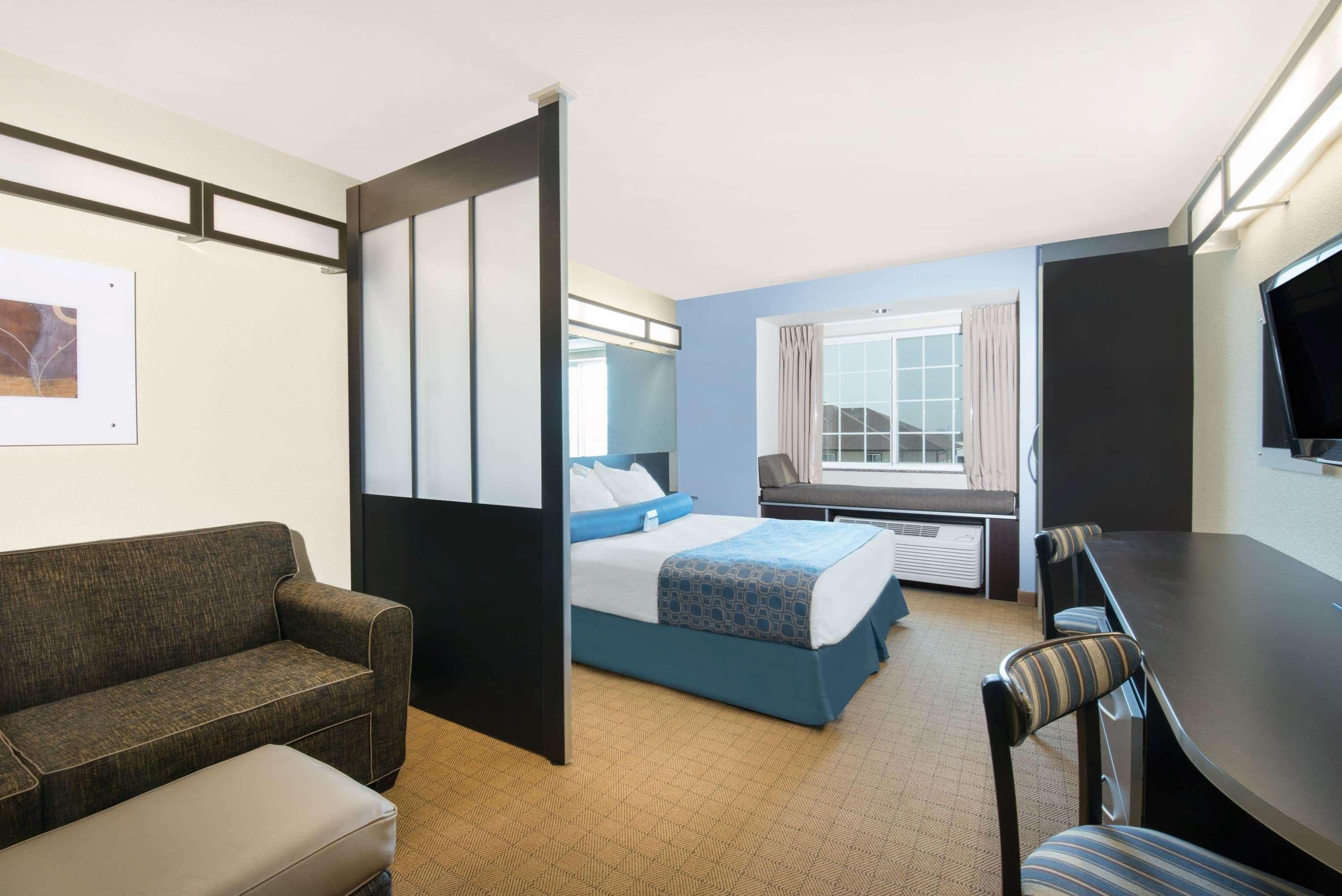 Microtel Inn & Suites By Wyndham Stanley Ngoại thất bức ảnh
